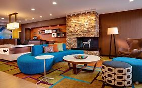 Fairfield Inn & Suites Lincoln Southeast